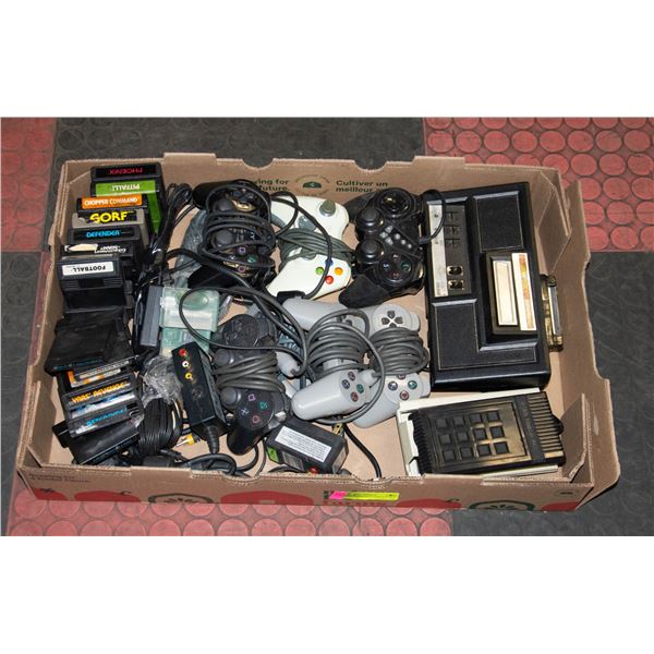 TRAY OF VINTAGE VIDEO GAMES