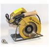 Image 1 : BLACK AND DECKER CIRCULAR SAW 5 1/2"