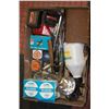 Image 1 : TRAY OF SHOP SUPPLIES & TOOLS