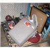 Image 1 : PALLET OF ESTATE ITEMS INCKUDING