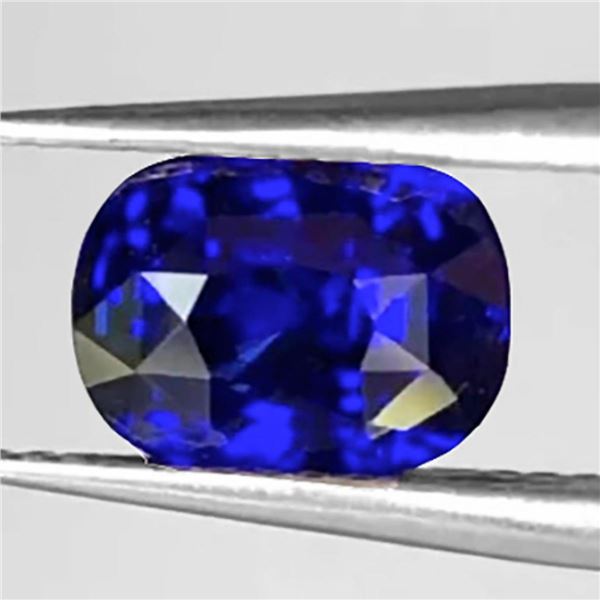 Natural Royal Blue Sapphire (Flawless-VVS) Certified