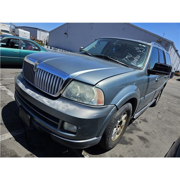 2005 Lincoln Navigator