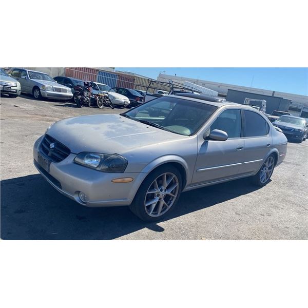 2000 Nissan Maxima
