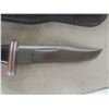 Image 3 : 2 Knives: G96 Boning Knife 5'' Blade , G59 Hunting Knife 6'' Blade 