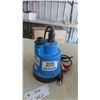 Image 2 : Diamond 1/3 HP 2300GPH Submergable Pump