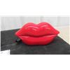Image 2 : Vintage Retro Mid Century Modern Mybelle Red Lips Telephone Model 109UPS ,