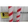 Image 4 : 2 Candy Cane Blow Molds 40'' Tall
