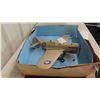 Image 2 : Thimble Drone P-40 War Hawk 14'' x 20''