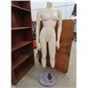 Image 1 : Mannequin on Metal Stand 