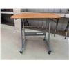 Image 1 : Movable Desk 31 1/4'' x 23 1/2'' x 31'' 