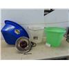 Image 1 : Brooder Lamp/Heater , 2 Flat Back/Arm Pails, 26 Quart Feeder 