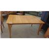 Image 2 : Table 30'' x 60'' x 38'' , Leaf 15'' & 4 Chairs 