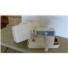 Image 1 : Brother CS-2125 Portable Electric Sewing Machine