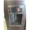 Image 5 : Whirlpool Side by Side Fridge with Bottom Freezer 70'' x 36'' x 32'' - Appears 