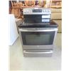 Image 1 : GE Convection Stove