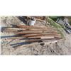 Image 11 : 18 Sections of Scaffolding with Brackets & Casters 