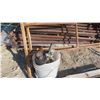 Image 14 : 18 Sections of Scaffolding with Brackets & Casters 