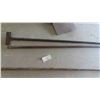Image 3 : 2 Fencing Bars , Scraper up to 6ft