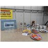 Image 1 : Framed Picture of North End & Main Street 14 1/4'' x 10 1/2'' , Collector Plates, 