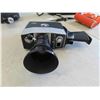 Image 7 : 4 Vintage Movie Cameras, Filter & Case 