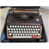 Image 8 : Thermos with Cooler Lunch Kit , Suncast Hose Hang Out, Portable Manual Typewriter 