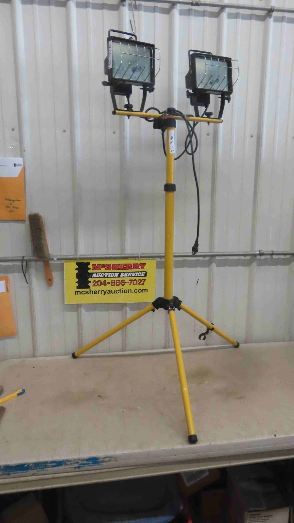 Halogen Light Rack Halogen Lights with Stand - Works - McSherry Auction Service Ltd.