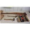 Image 1 : 2 Gun Cleaning Kits, 2 Hatchets 