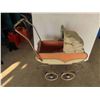 Image 3 : Genoron Carriage with Doll