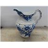 Image 2 : Blue Porcelain Pitcher 'Clematis'
