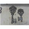 Image 2 : 3 Metal Key Decorations Largest is 22'' 