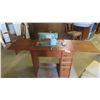 Image 1 : Singer Sewing Machine Cabinet