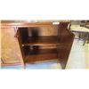 Image 7 : Modern Solid Buffet 32'' x 58'' x 17'' 