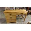 Image 1 : Desk 31'' x 50 1/2'' x 16'' 