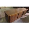 Image 2 : Mid Century Modern Dresser with 9 Drawers 31'' x 24'' x 16''