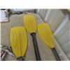 Image 2 : 3 Plastic Paddles, 2 Lacrosse Rackets
