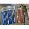 Image 3 : Vinyl Vent 15 1/4'' x 21 1/2'' , Levels, Hack Saw, Drill Bits, Fasteners, Clamps & More 