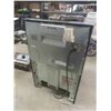 Image 8 : Whirlpool Stainless Stove
