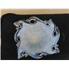 Image 2 : Murano White Crystal Blue and White Art Glass 10'' x 8''
