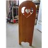 Image 2 : Blanket Display Wood Stand 33 1/2'' x 10 1/2'' x 32'' 