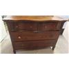 Image 2 : Vintage Oak Dresser 34'' x 47'' x 22'' with Mirror 34'' x 34''