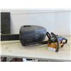 Image 1 : Poulan 260 Pro Gas Chainsaw Has Compression with Matching Case (Oil Leaking)