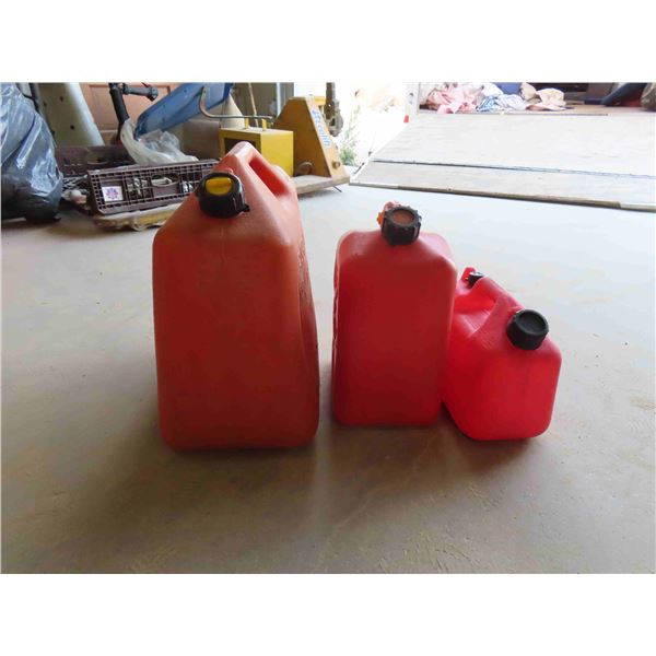 3 Gas Containers 