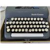 Image 2 : Smith-Corona Portable Typewriter 