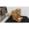 Image 1 : Vintage Cree First Nations Mukluks Beaded with Fringe - Soles Measure 9'' 