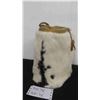 Image 2 : Excellent Vintage First Nations Spotted Rabbit Fur on Deer Hide Bag 