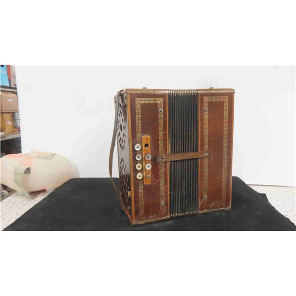 Antique M.Hohner, Germany Walnut Squeeze Box/Accordian - Excellent 