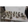 Image 1 : 18 McFarlane Soldier Figurines 