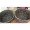 Image 4 : 4 Rubber Feed Buckets 8'' Tall x 17'' Across