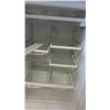 Image 6 : Kenmore Fridge with Top Freezer 69'' x 32'' x 30'' 