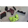 Image 2 : XBOX One , Various Controllers & Head Set